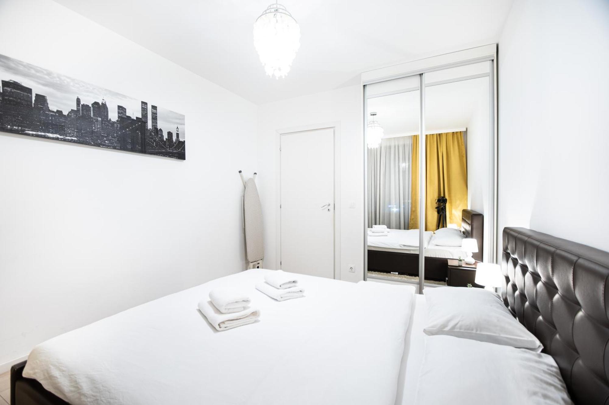 Opal Luxury Aviatiei Apartment Bucharest Exterior photo